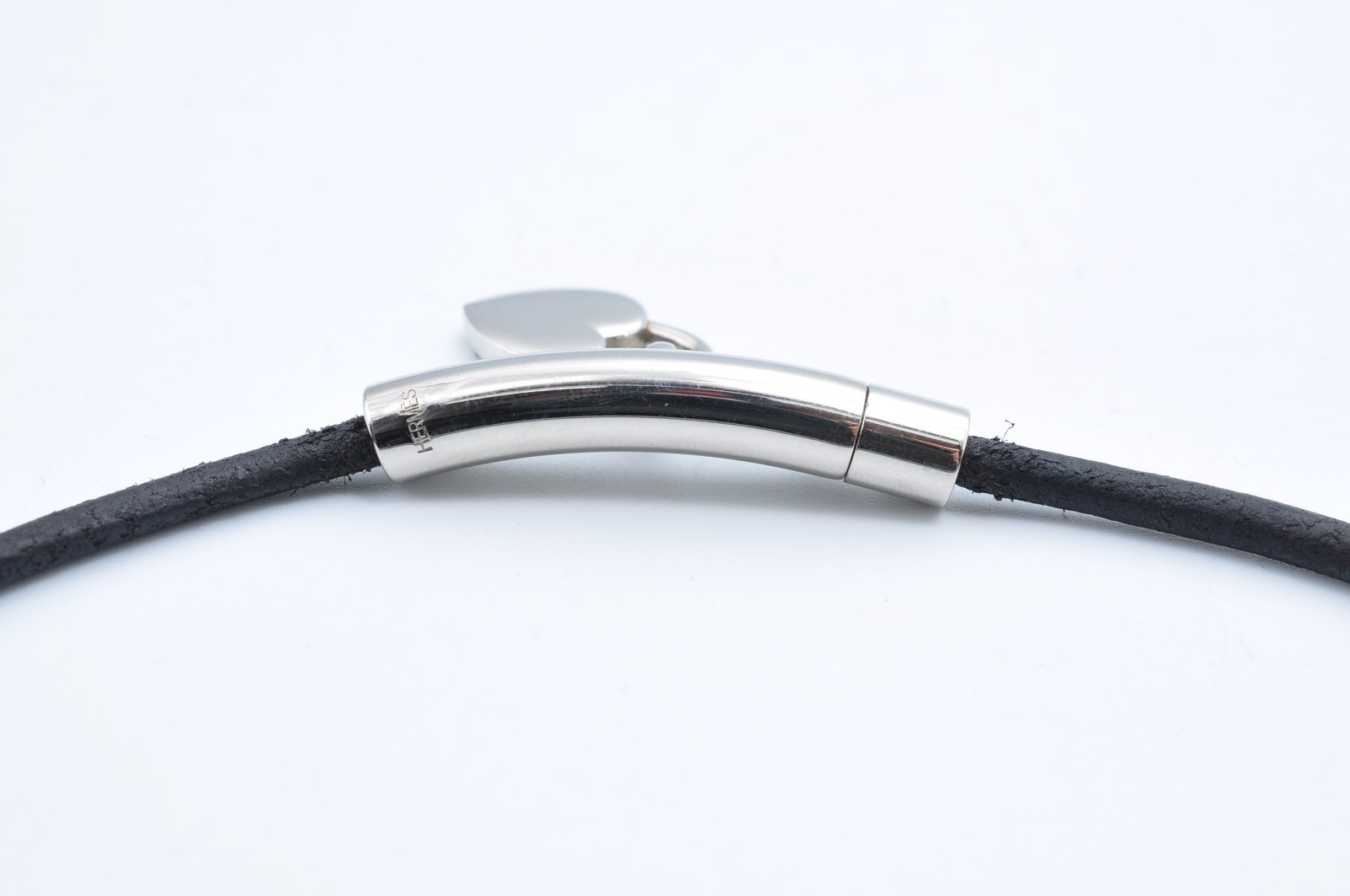 HERMES Heart & Key Pendant Choker Black Leather Cord Silver Tone 11737