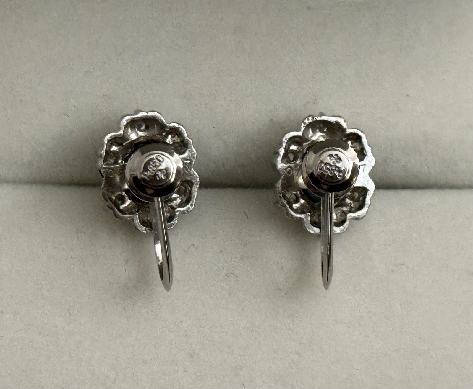 850 Platinum Sapphire And Diamond Non-pierce Screw back Earrings