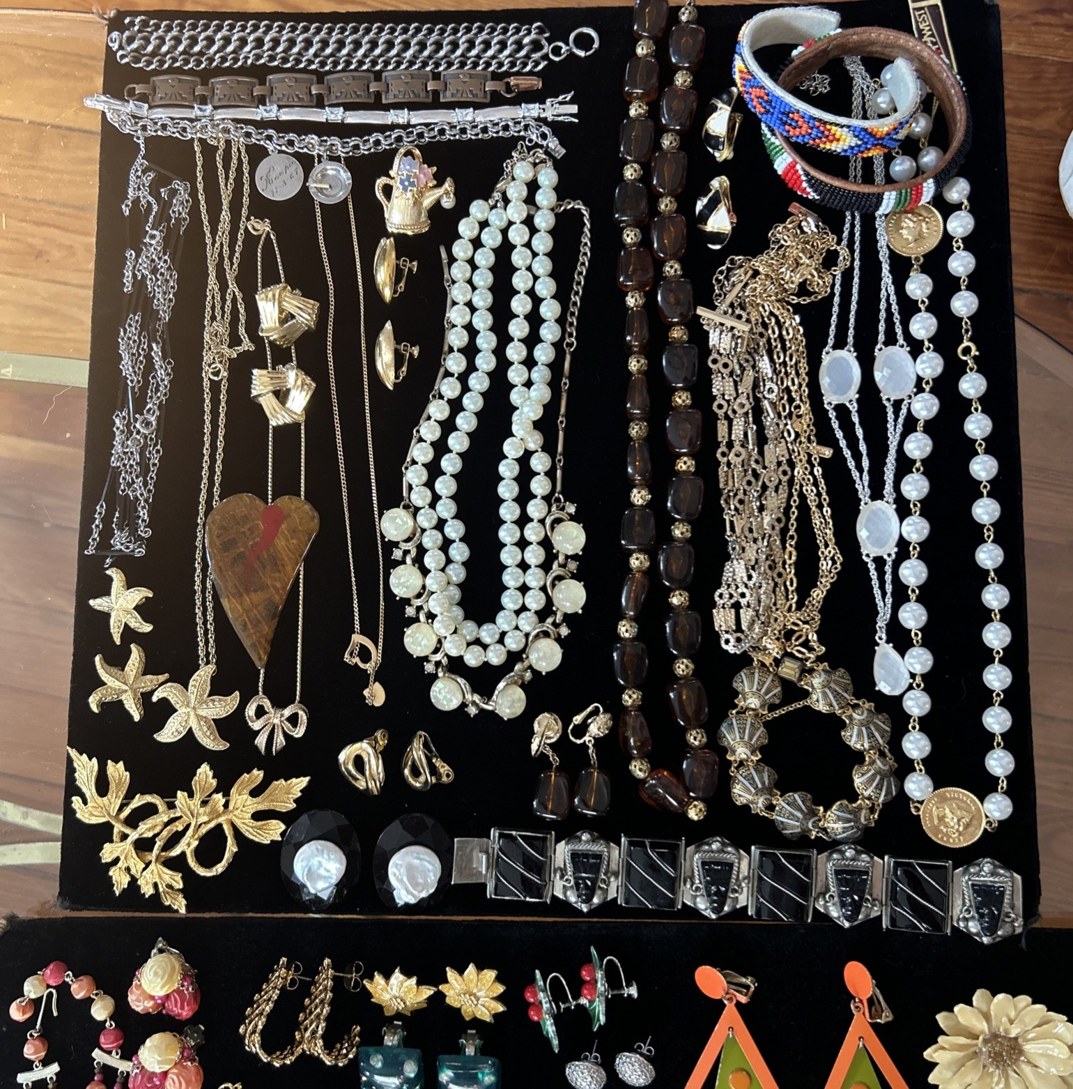 80 Vintage lot jewelry unbranded wearable Trifari Monet Coro Avon Italy Marvella