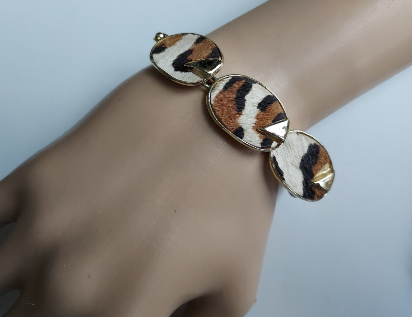 Vintage Faux Fur Bracelet Cheetah Leopard Animal Print 1970’s Retro Six Link