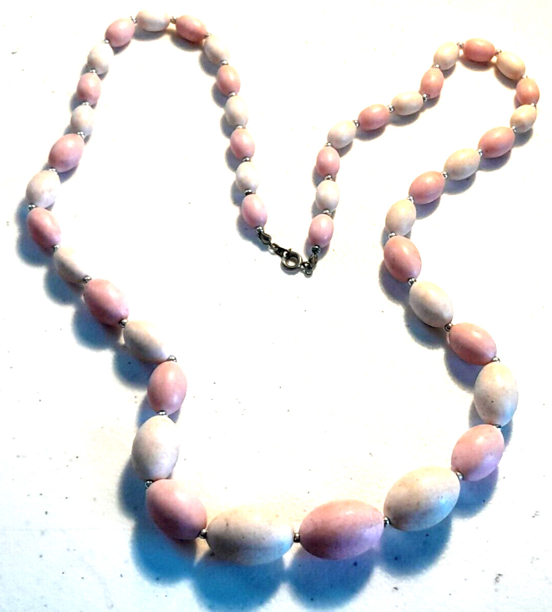 Vintage 1950’s MCM Soft Pink & Cream Lightweight Beaded 30″ Necklace