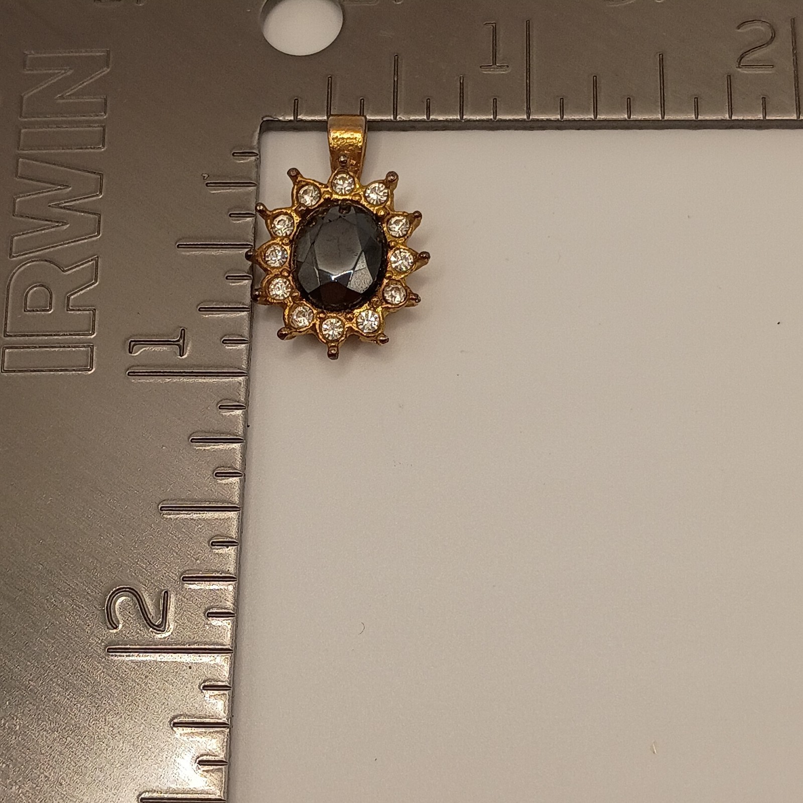 Vintage Sunburst Cluster Gold Tone Pendant Charm Metallic Enamel Finish READ