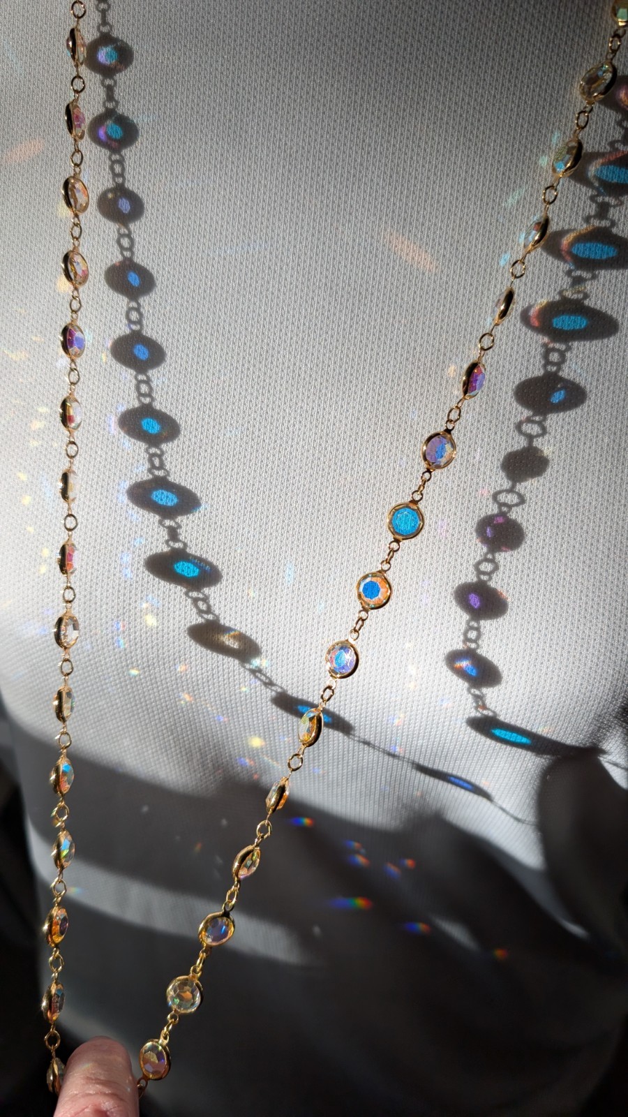 Vintage SWAROVSKI aurora borealis crystal open back bezel set necklace 36″