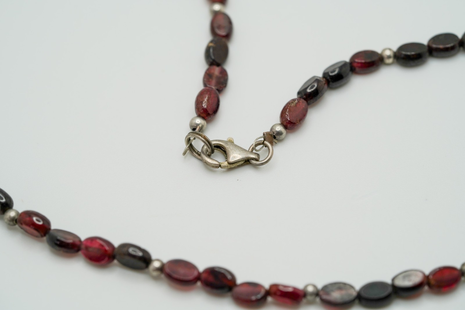 Vintage Boho Sterling Silver Garnet Bead Necklace 18″ x 5mm JB39