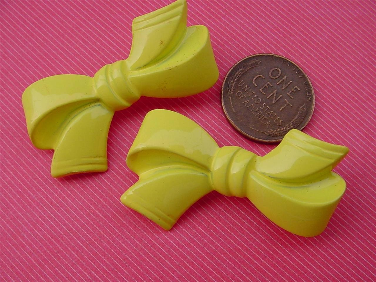 Vintage 21 x 39mm Enameled Metal Yellow Ribbon Bow Pins Brooches 2