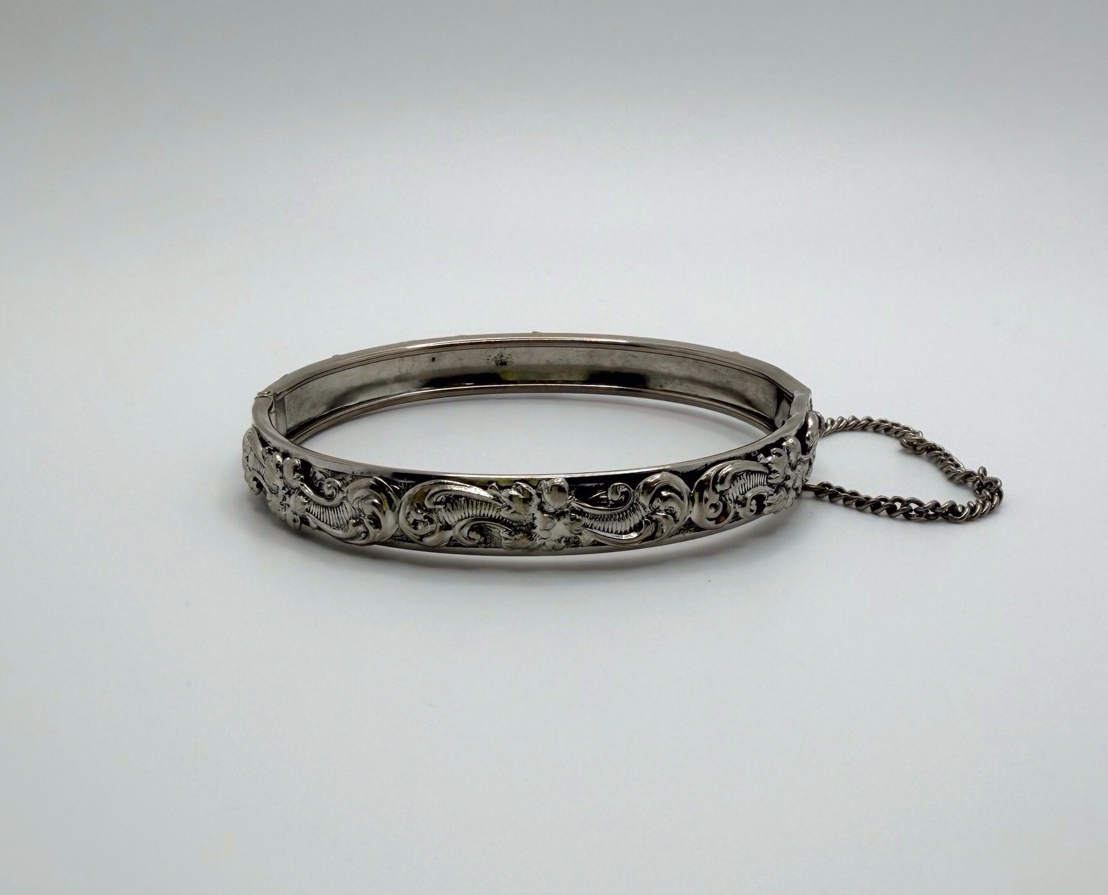 Vintage Ornate Floral Design Hinged Bangle Bracelet Silver Tone Safety Chain