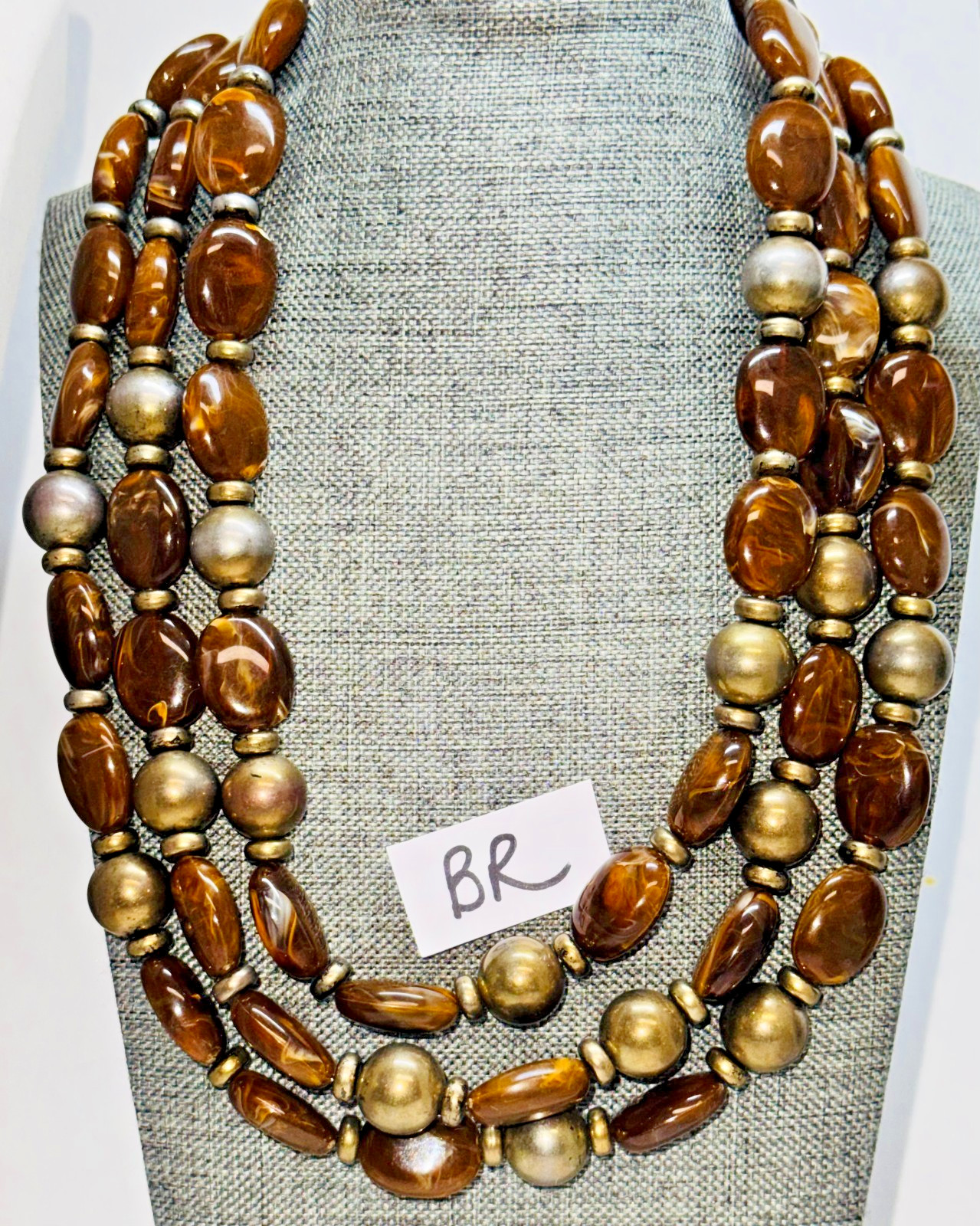 LOT-10 VINTAGE BIG CHUNKY COLORFUL BEAD NECKLACES–SHELL-WOOD-LUCITE-ART GLASS++
