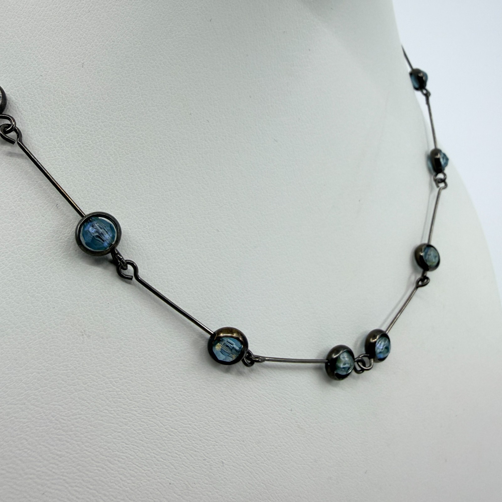 VTG Gunmetal Tone Blue Crystal Glass Necklace Station Link Bar Dainty Minimalist