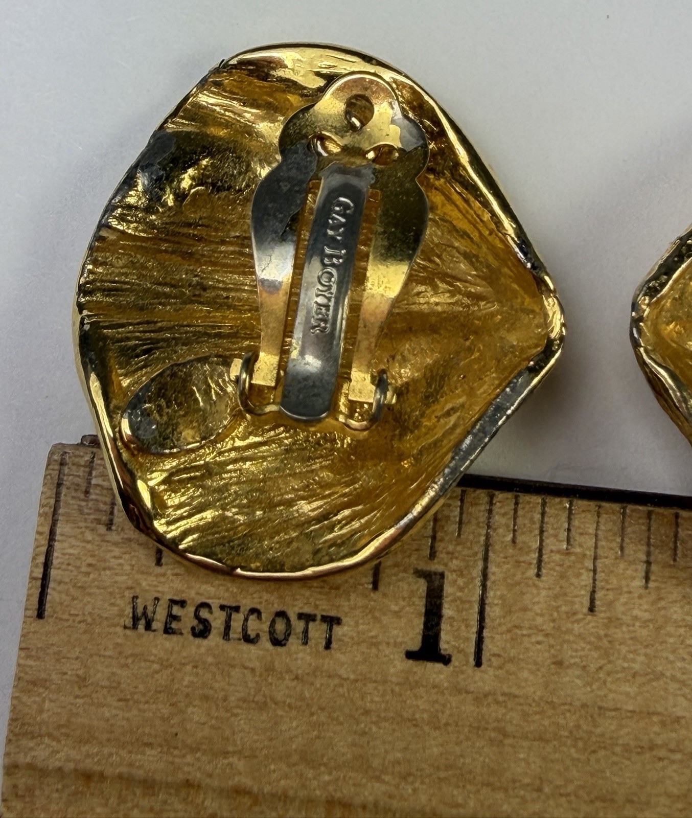 Vintage Gay Boyer Gold Tone Shell Clip Earrings Circa 1980’s Made in USA