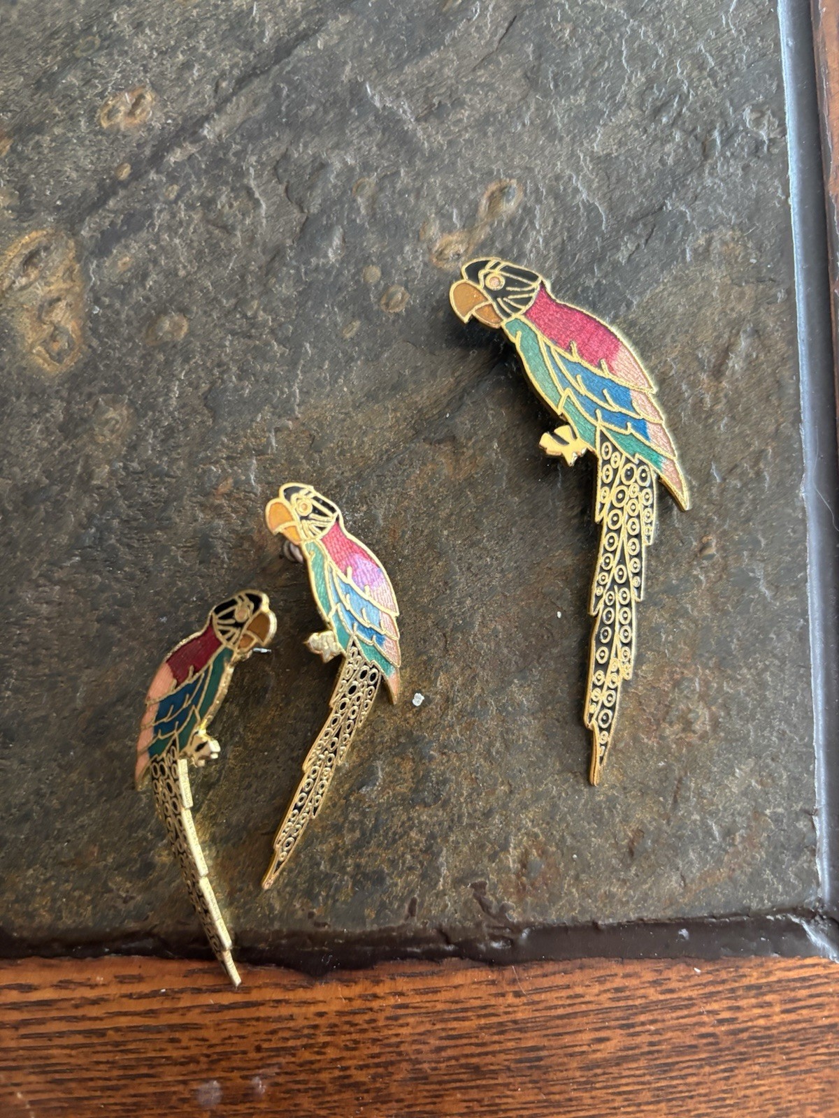 Cloisonné Enamel Parrot Brooch Pin And Earrings Set Gold tone Tropical