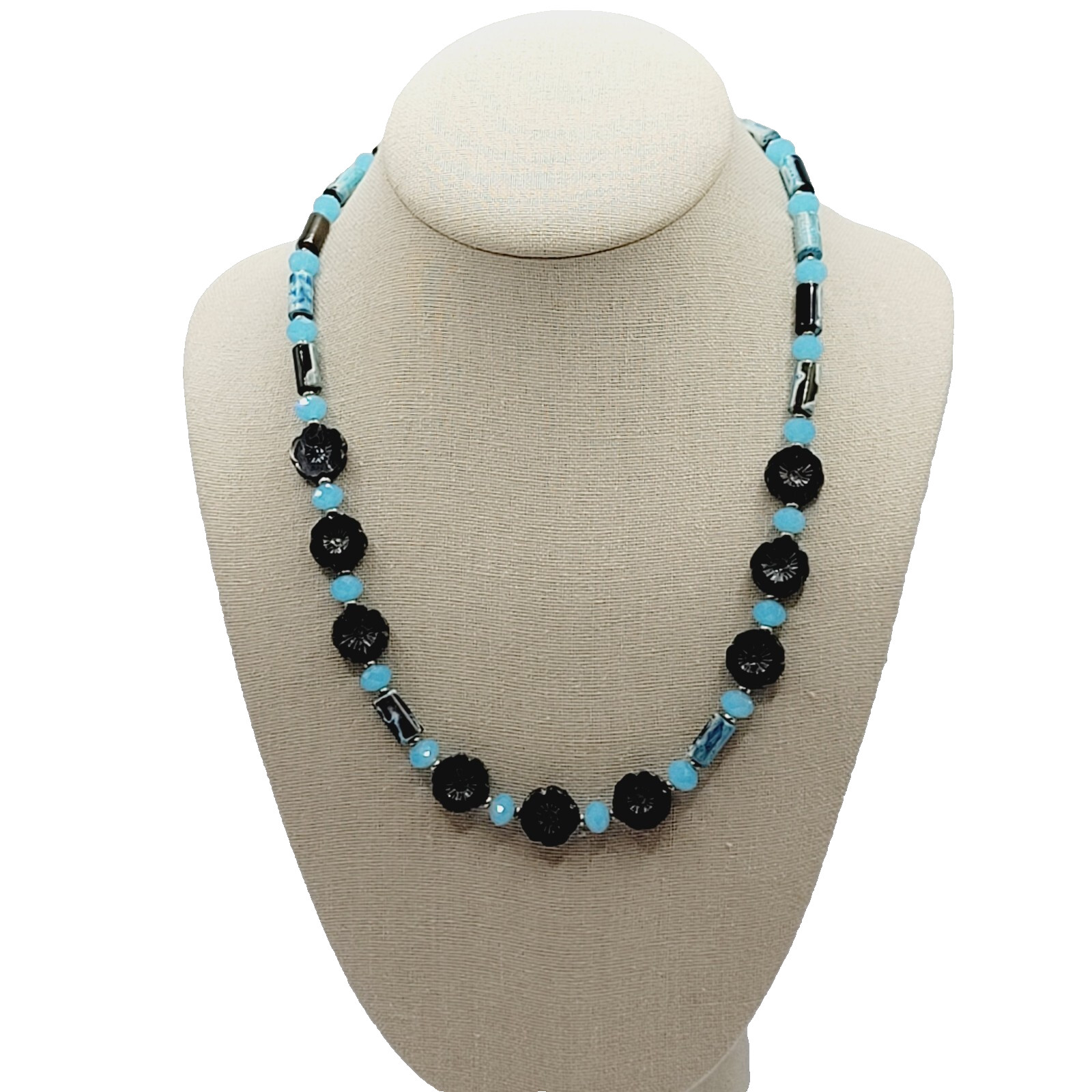 Black Glass Rosette with Chalcedony and Colorful Agate Silver Tone Vtg Necklace