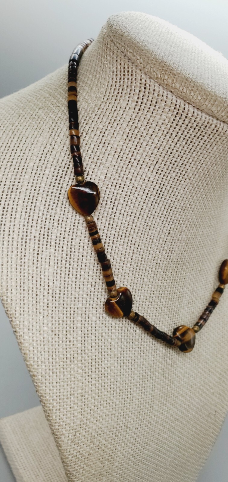 5 Tigers Eye Heart Shaped Beads Brown bead with Gold tone Necklace te02