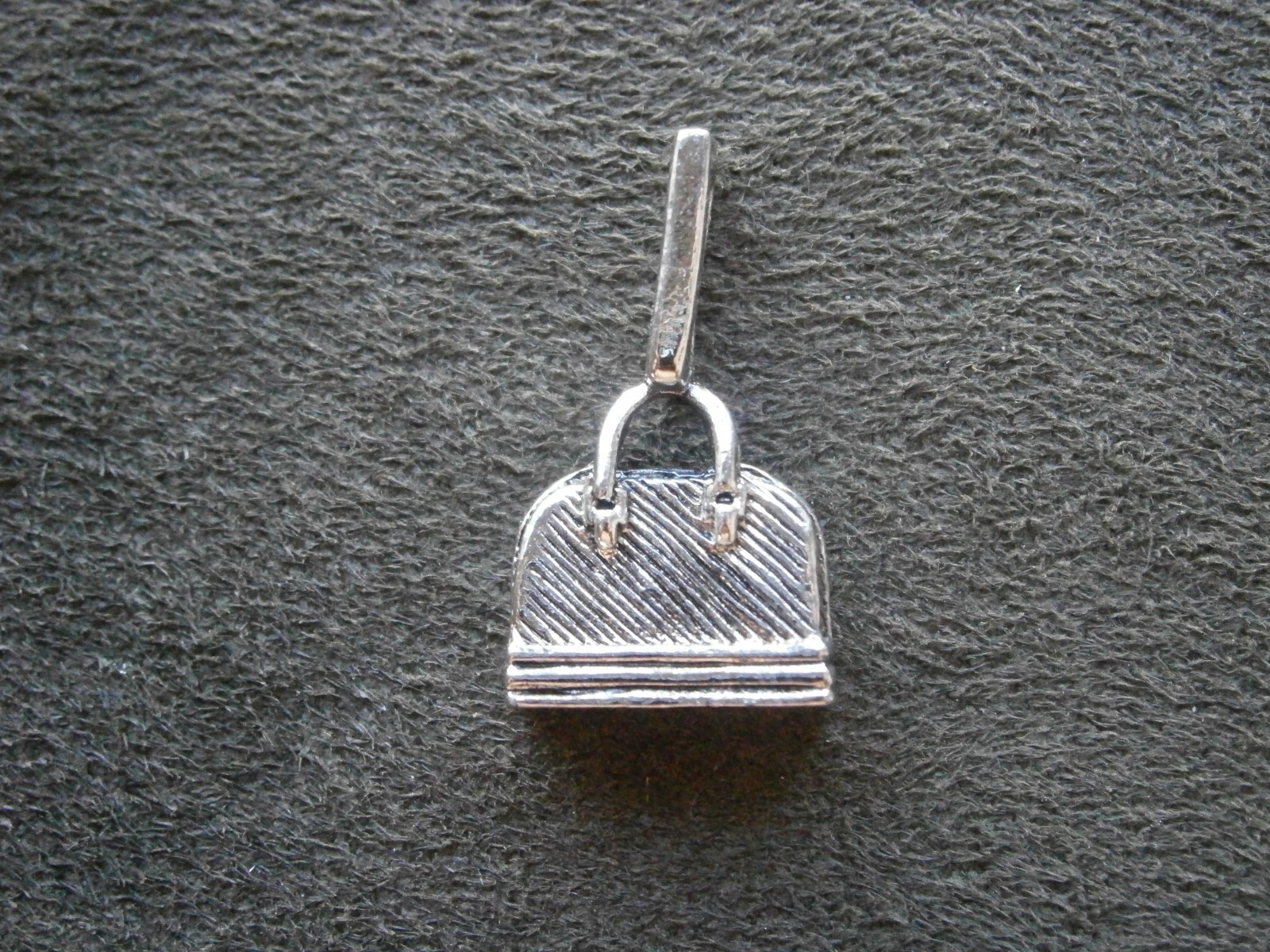 Handbag Purse Vintage Shiny Silvertone Bracelet Charm Pendant ~Large Bail ~ 4.5g