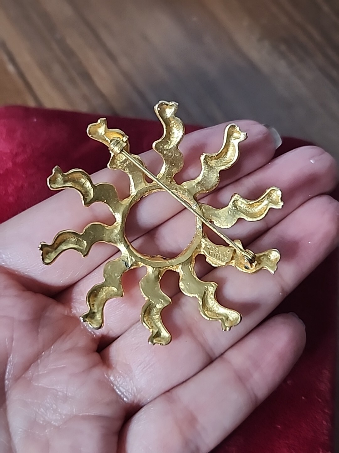 Alva Studios Double Duck Figures Brooch Museum Replicas Gold Tone Roman 2 1/4″