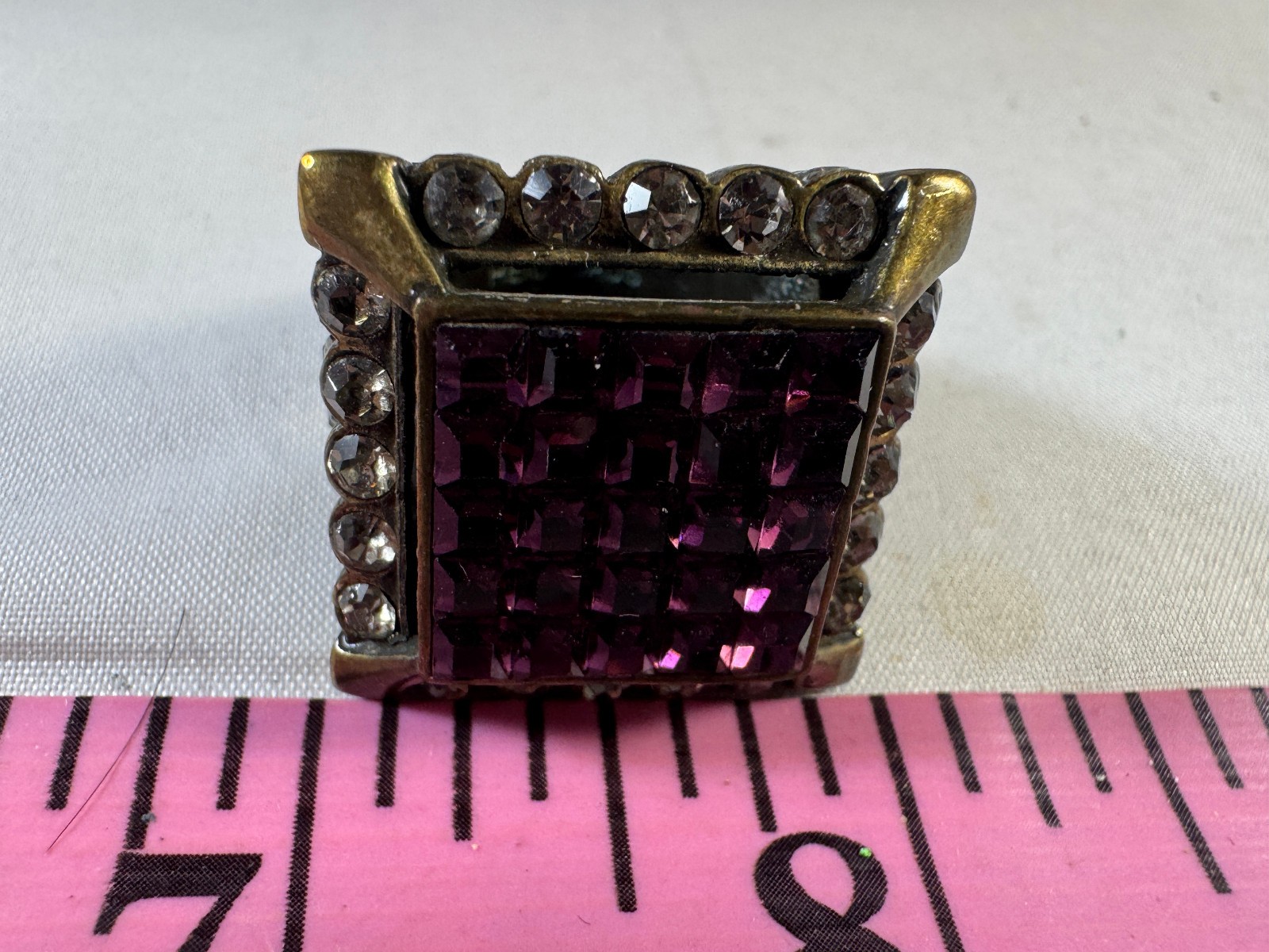 Vintage Heidi Daus Purple/Pink and white stone ring, size 5.75