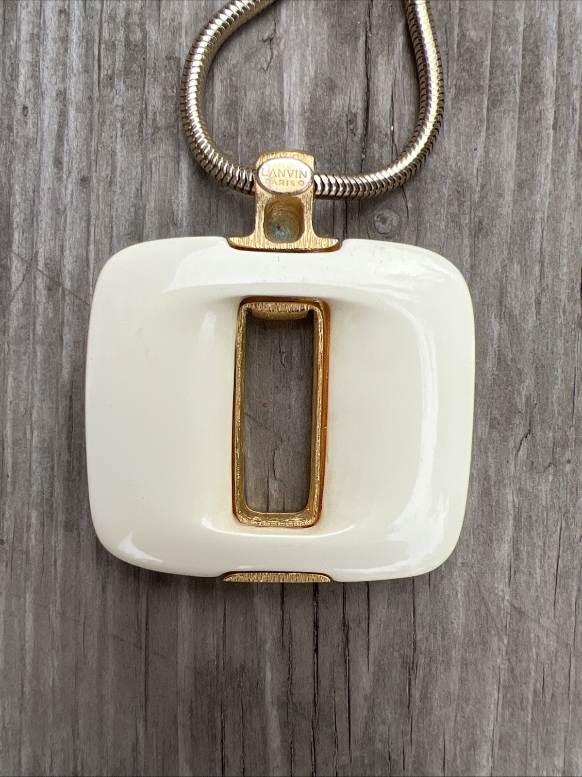 Vintage LANVIN IVORY KEYHOLE PENDANT NECKLACE