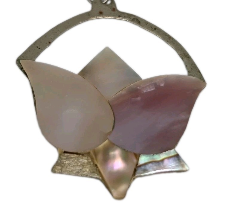 Vintage Alpaca Mexico 1980s Mother of pearl lotus flower earrings