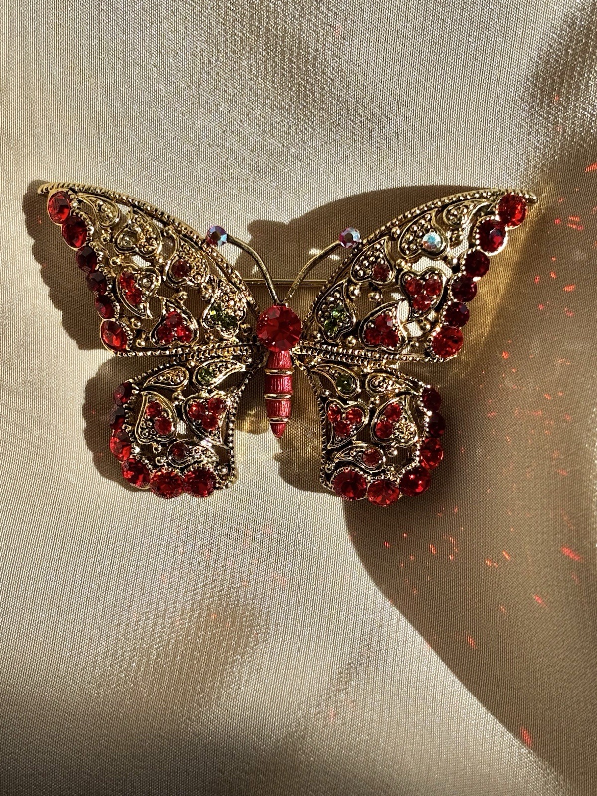 Vintage Gold Tone Red Rhinestone Butterfly Brooch In Great Condition