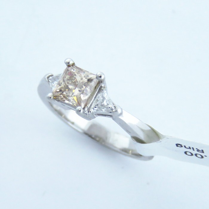 NYJEWEL 14k Gold 1.75ct Champagne & White Diamond Ring