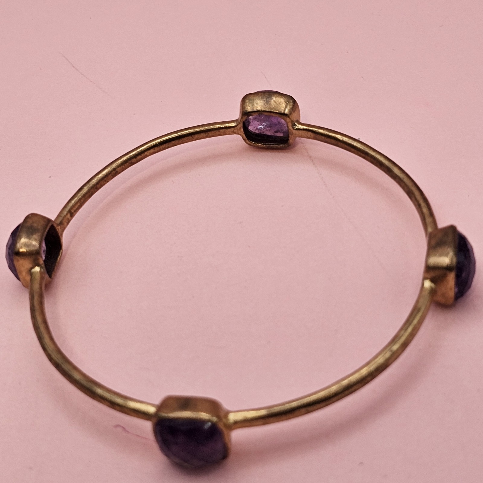 Vintage style brass amethyst bangle bracelet faceted purple stones 7.75″