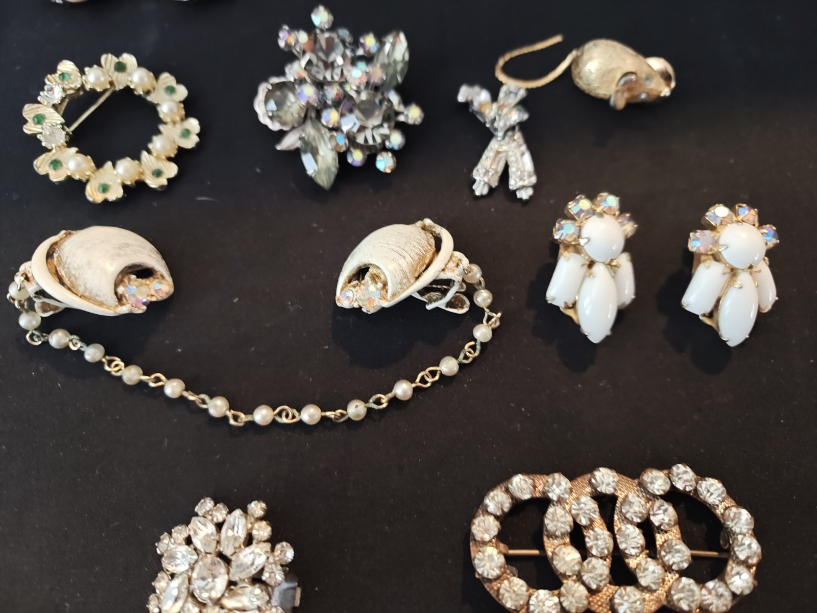 lot of vintage costume jewelry, Broaches, Earrings, Pins, Avon, Monet Others