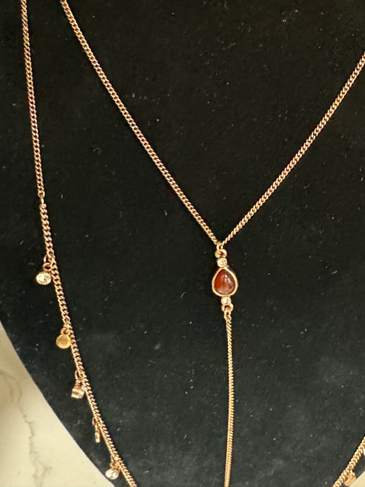 Neat Vintage 15-17″ Gold Tone Lariat Necklace with Charm & Rhinestones