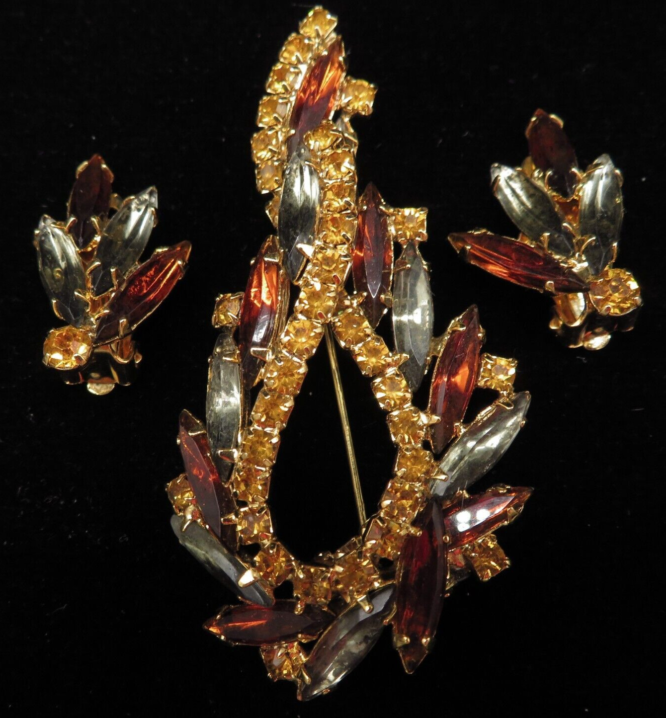 1950s fall colors Navette Rhinestone Brooch & Clip on Earrings Set Gold tone VTG