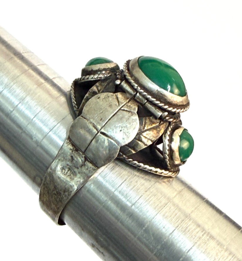 Vtg Taxco Mexico Sterling Green Onyx Chrysoprase Poison Ring Locket Box TA-24