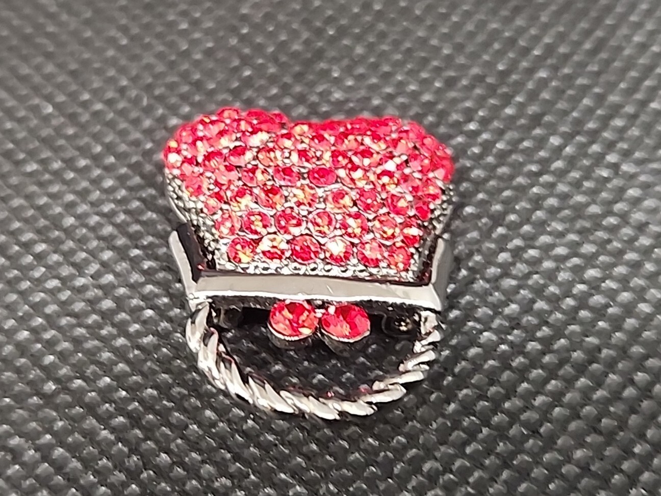 Gunmetal Silver Tone Red Rhinestone Mini Purse Small Brooch Pin Unsigned
