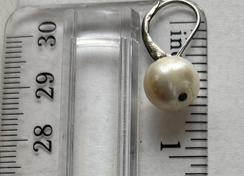 Vintage 925 Sterling Silver Freshwater Pearl Leverback Dangle Earrings