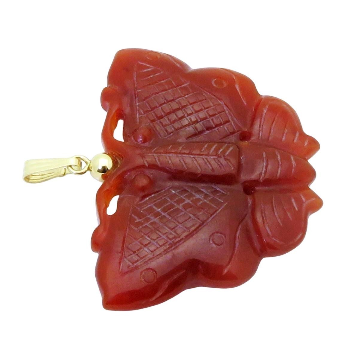 Vintage 14K Yellow Gold Natural Red Jadeite/Jade Carved Butterfly Pendant