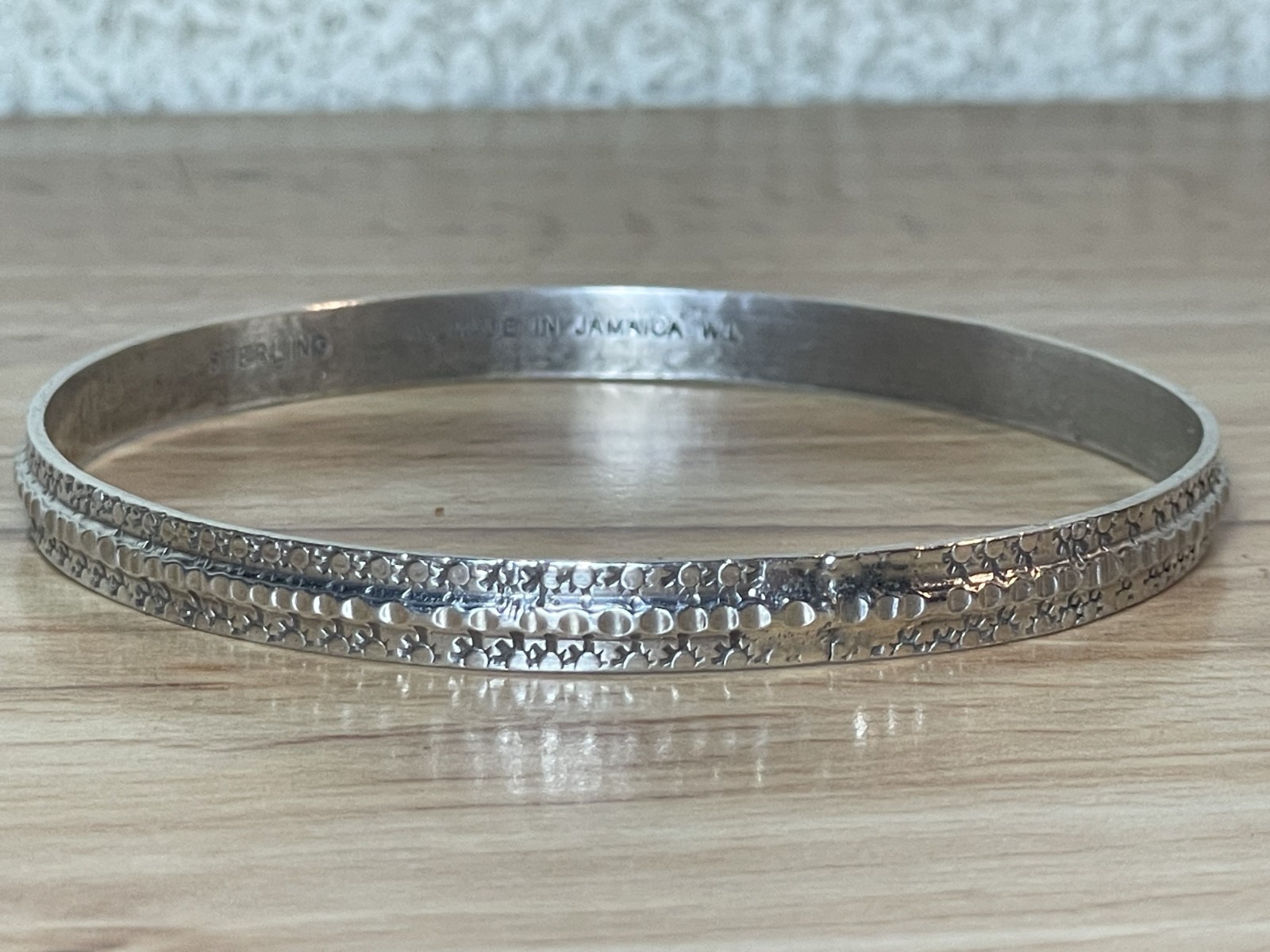 Vintage Jamaica AC 925 Sterling Silver Ribbed Bangle Bracelet 13 Grams 8″