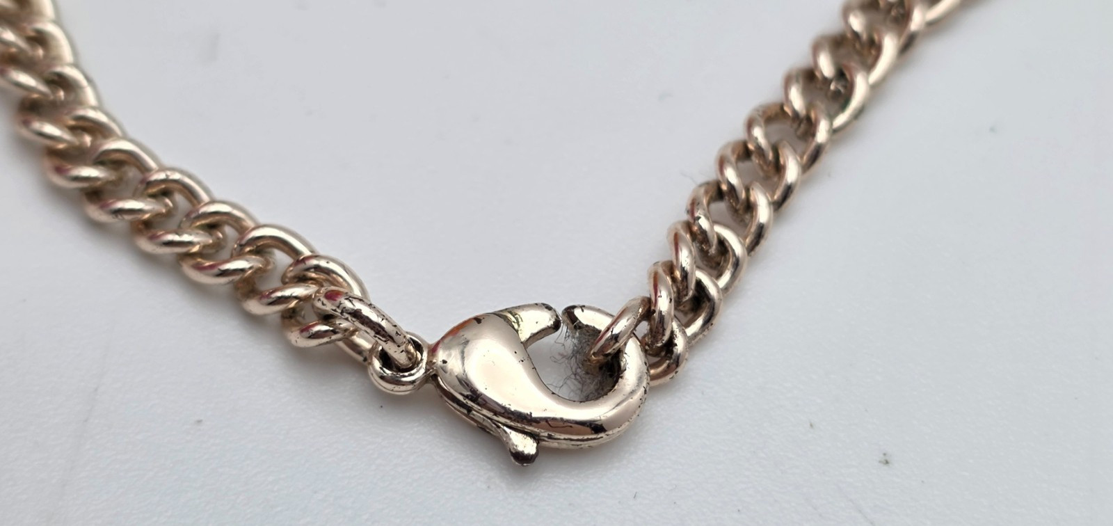 Gold Tone Filigree Heart Panel Link Necklace 17.5 in