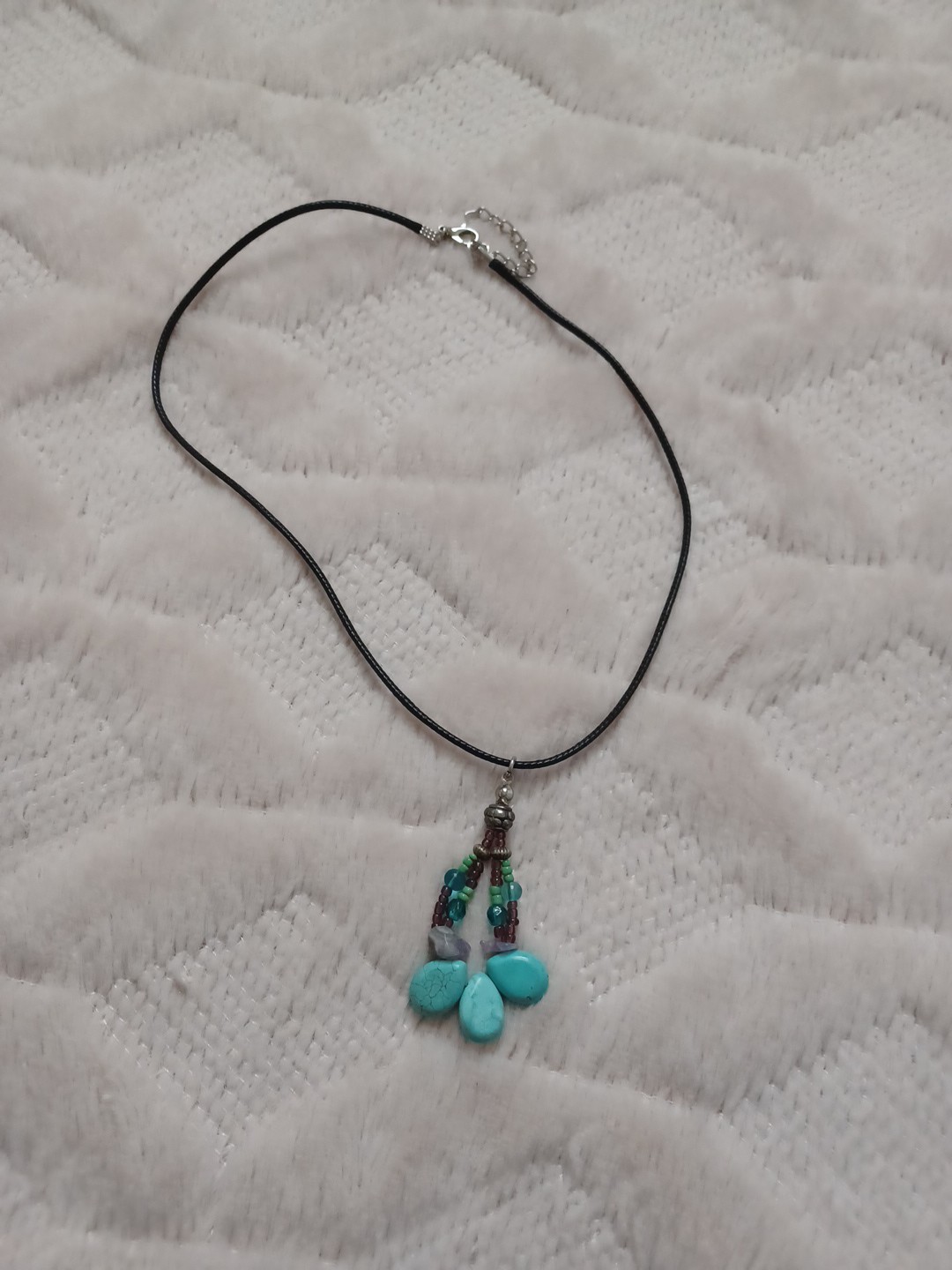 Vintage 90’s Y2K 2000’s Style Necklace Faux Turquoise Drop Pendant Cord Necklace