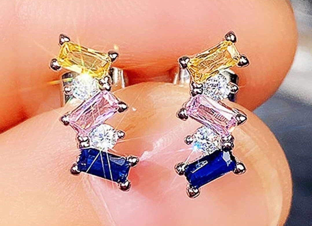 Elegant Yellow,Pink, Clear and Sapphire Emerald/Round Cut Cubic Zirconia Stud Ea