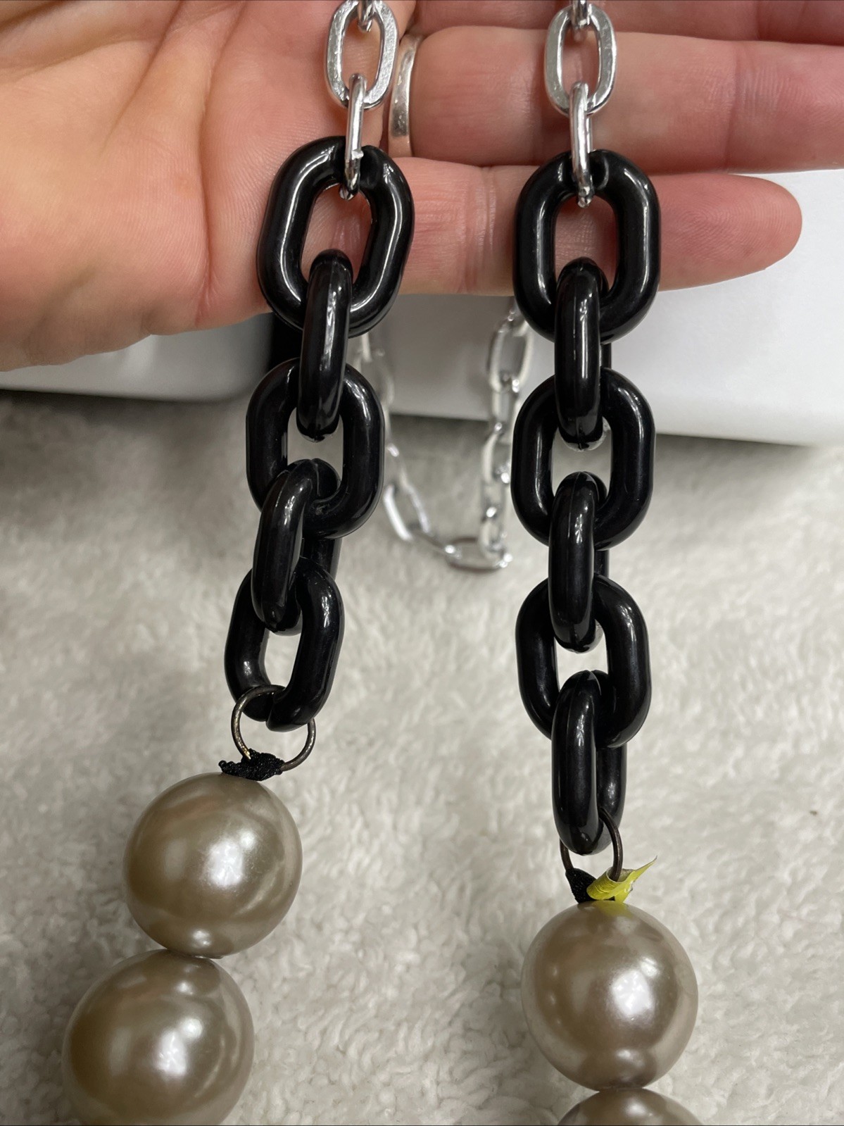 CHUNKY FAUX PEARL Silver Gray Bead Black Chain Link And Silver Chain NEW