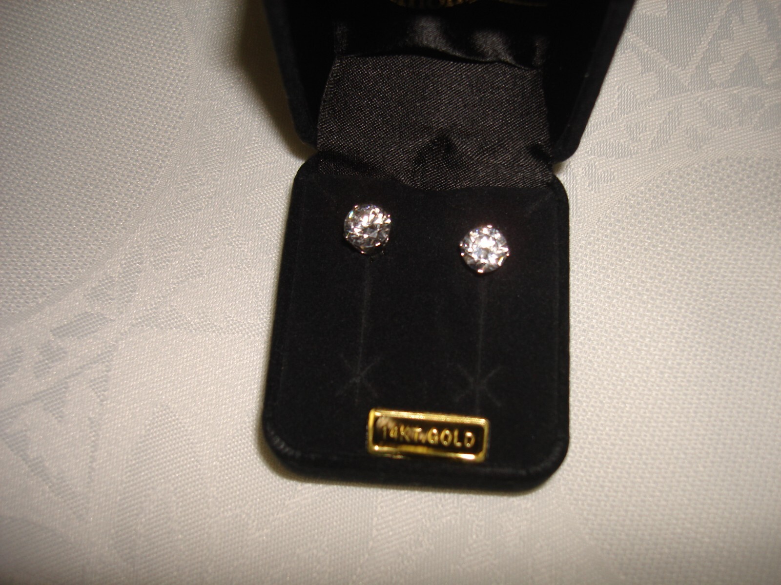 Vintage 14kt Solid White Gold 7.98 mm Diameter Diamonique Stud Pierced Earrings
