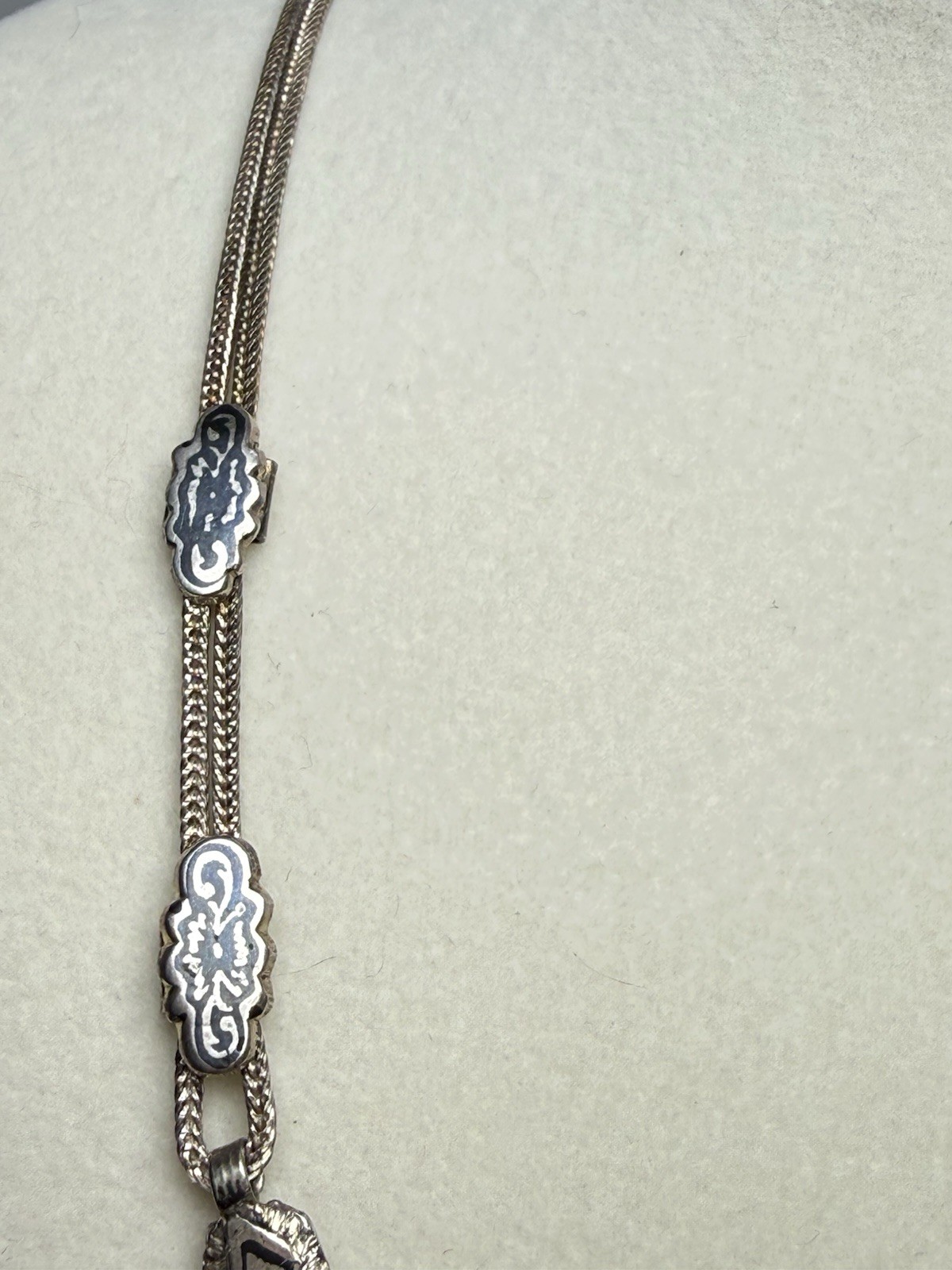 900 Silver Niello Heart Collar 18” Necklace Ornate Inlay Double Strand