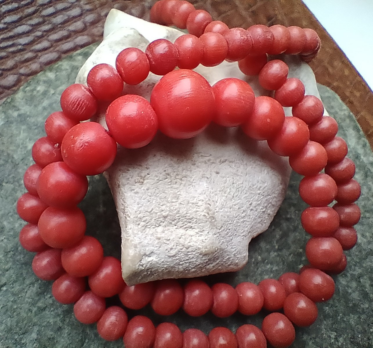Beautiful Vintage Italian Mediterranean Coral Necklace Beads 45 Cm
