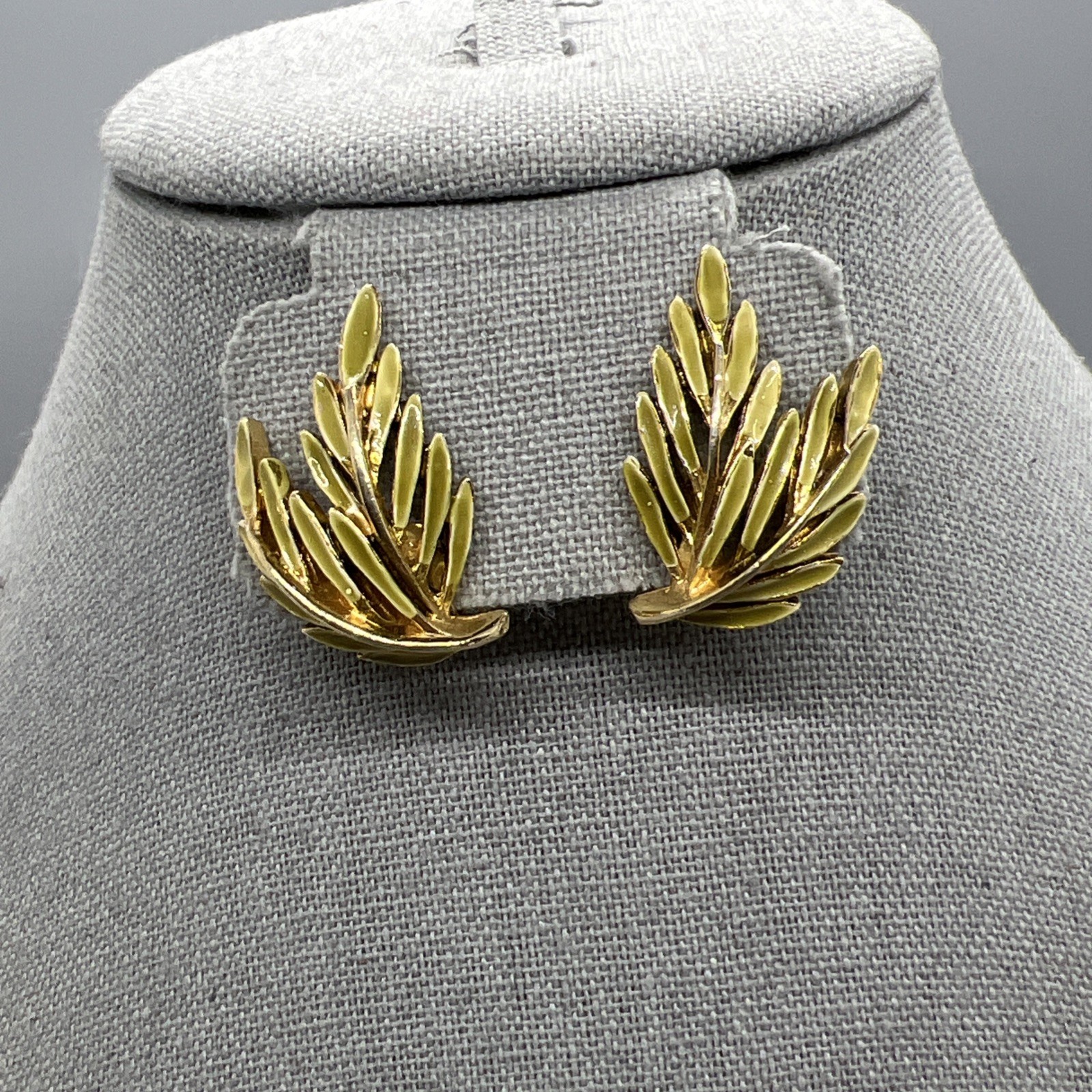 Vintage ART Leaf Earrings Gold Green Enamel Clip On Midcentury Nature READ