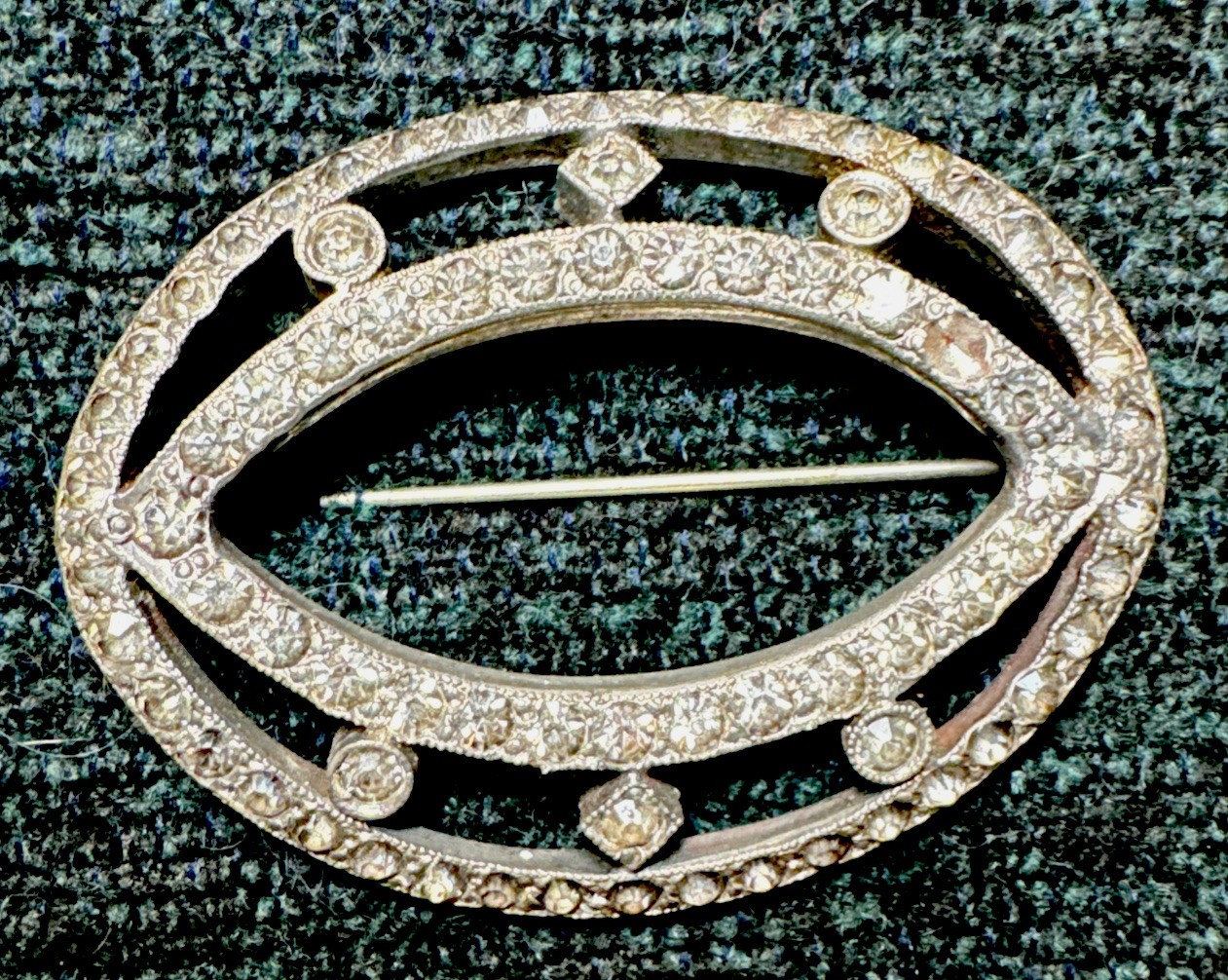 Retro Silverite Oval Brooch Pin with Rhinestones Vintage
