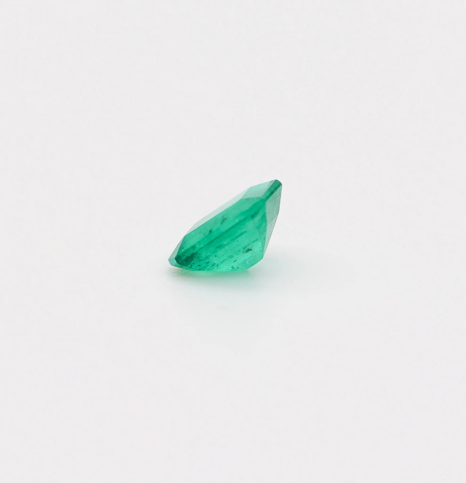GIA CERTIFIED Emerald Rectangular Shape Vivid Green 1.59 Carats GIA-2225072297