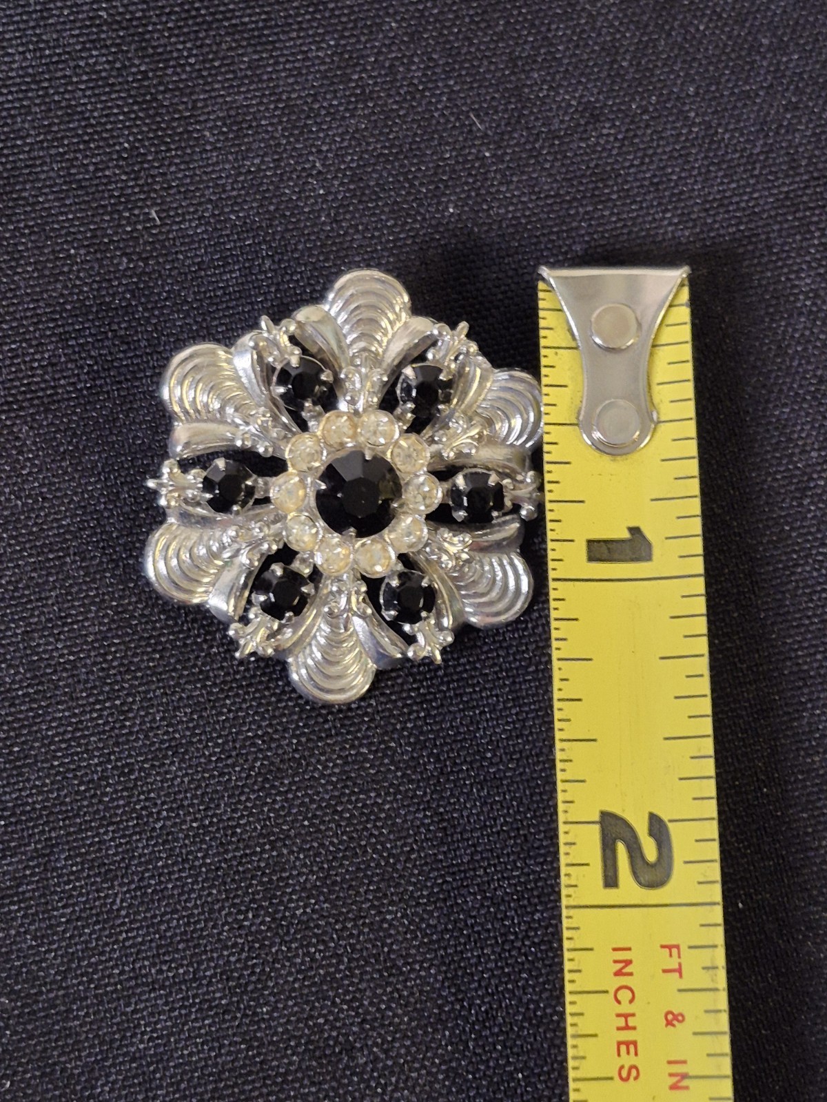 Black & Clear Glass Rhinestone Brooch Pin Starburst Floral Silvertone Vintage