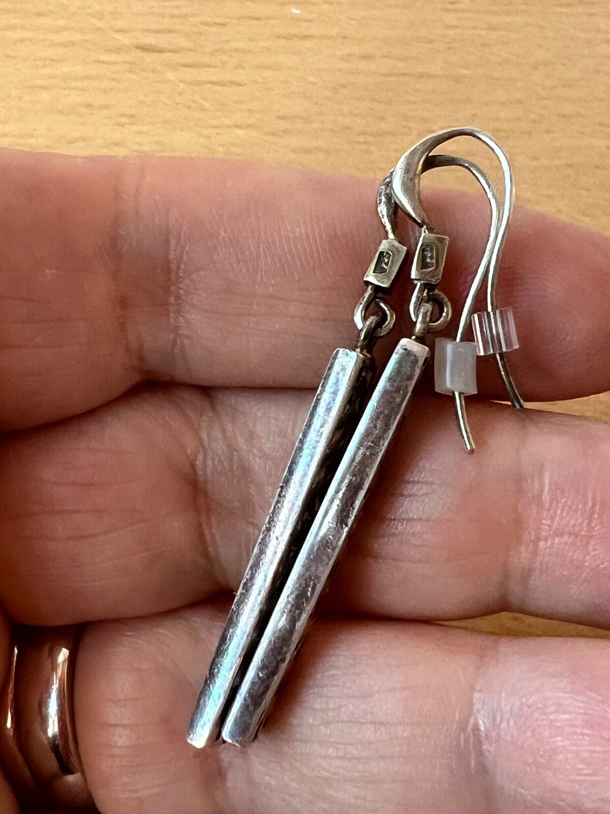 VINTAGE 925 STERLING SLVER MODERNIST ORNATE ETCHED BAR LONG DANGLE DROP EARRINGS