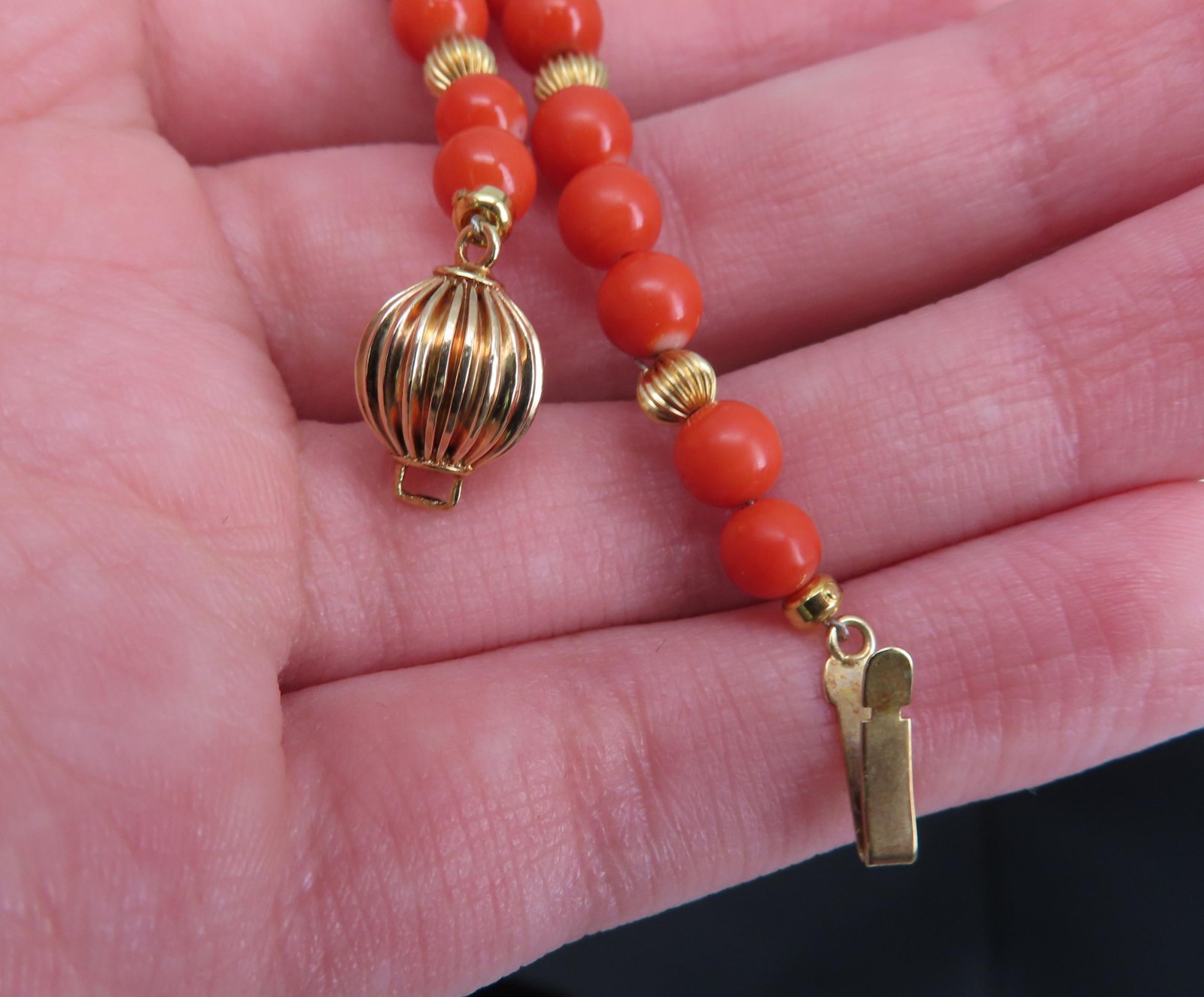 Vintage 12.5-5mm Natural Untreated Coral 14K Yellow Gold 22.5″ Necklace 45.5g