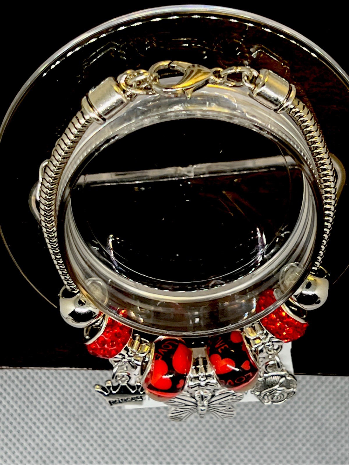 sterling silver bracelets for women. Elegant and stylish for wearing daily basis