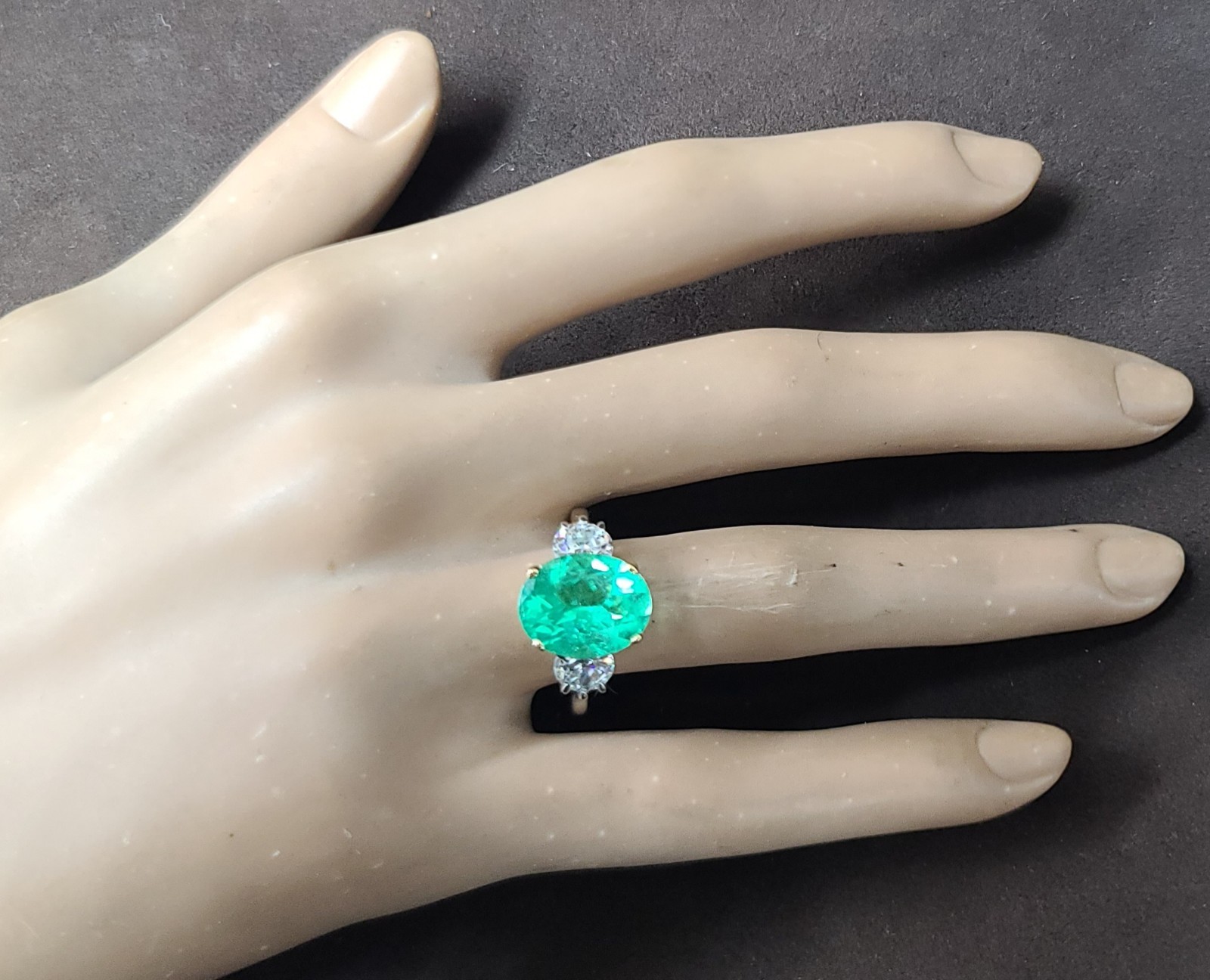 14k Two-tone Gold Engagement Ring 3.57ct.Natural Colombian Emerald Oval GIA CERT