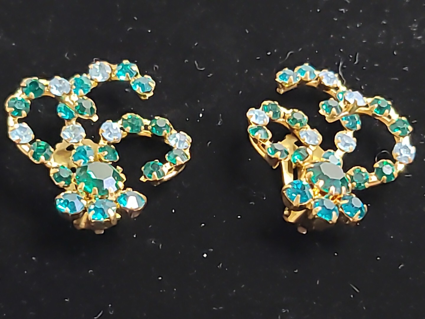 Vintage Austrian Teal Green Light Blue Floral Brooch W/Matching Clip Earrings