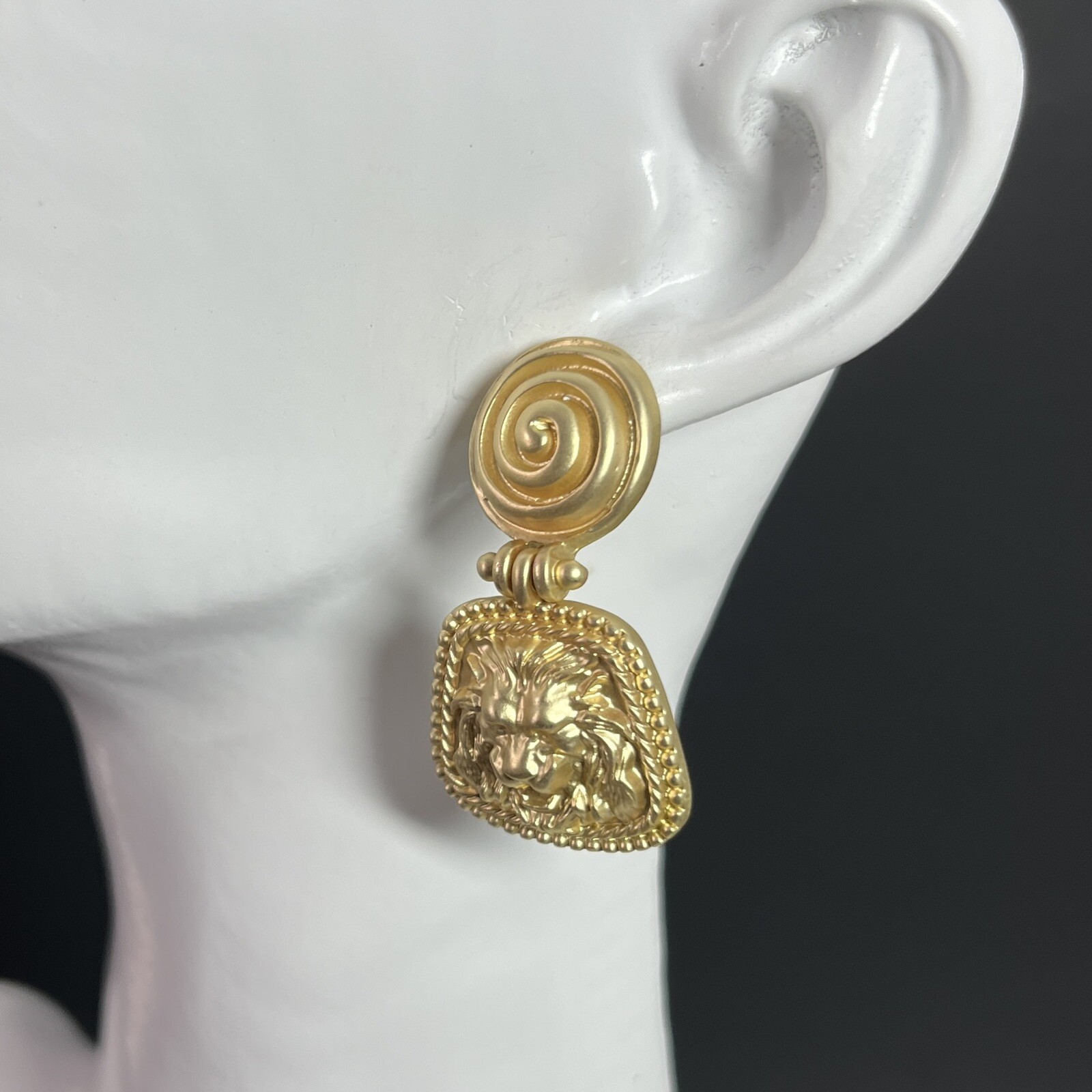 Lion Head Door Knocker Earrings Matte Gold Tone Pierced Post Dangle Drop Vtg