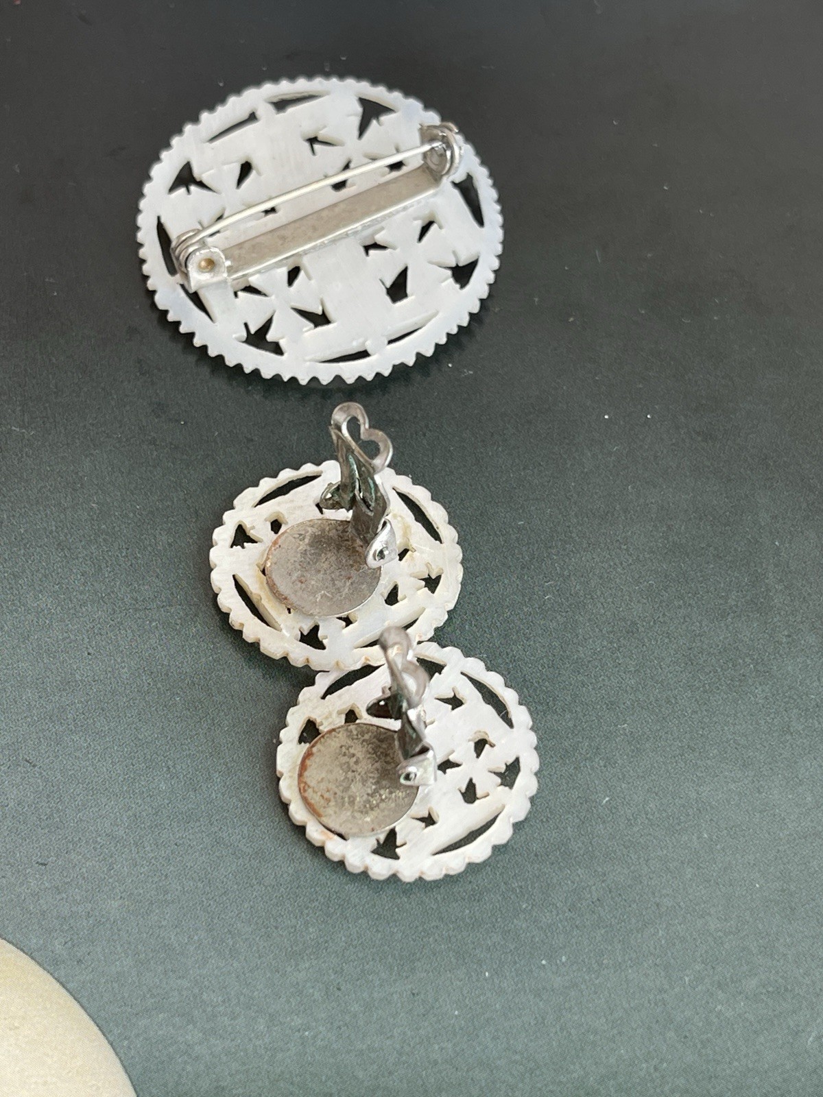 Vintage Hand Carved Mother Of Pearl Brooch & Clip Earrings Set